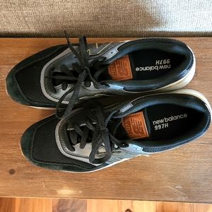 New Balance Tennis shoes